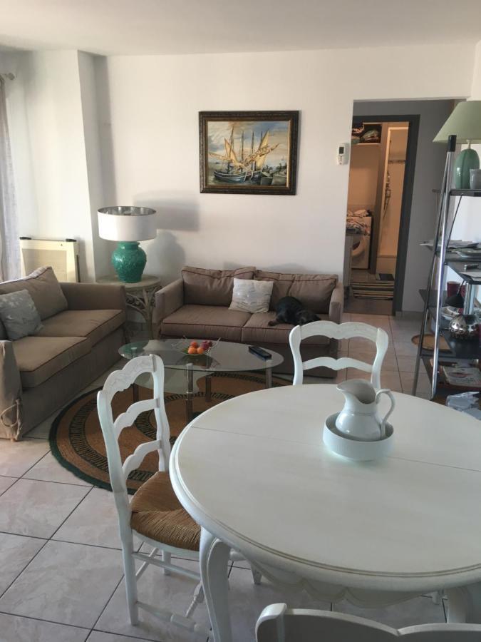 Charmant 2 Pieces Apartment แซ็ต ภายนอก รูปภาพ